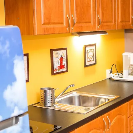 Delux Port 科沃布热格